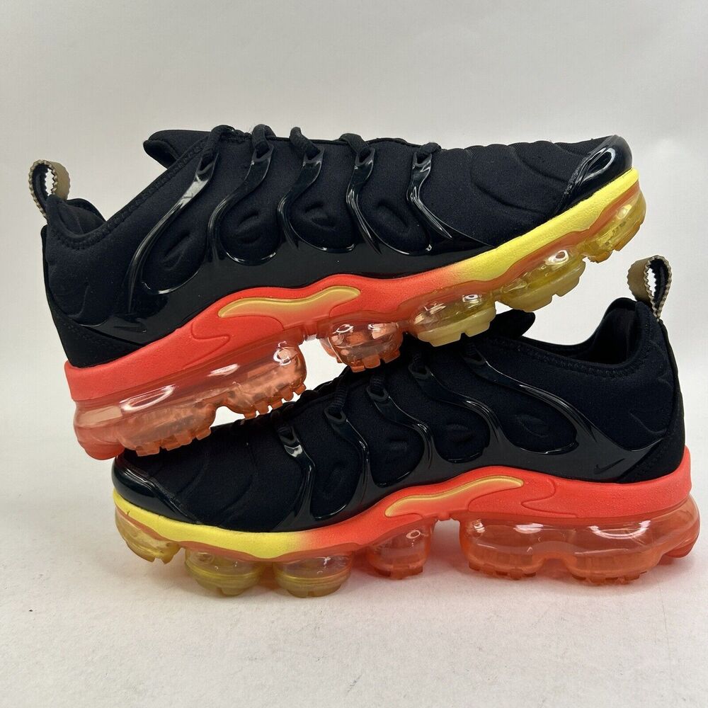 Nike Air Vapormax Plus “Black Sunset Orange/Fresh” 2024 - Picture 3 of 8